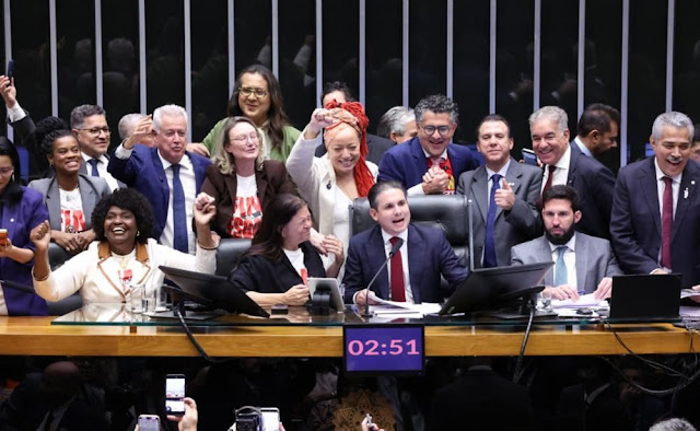 Bancada do Rio apoiou em peso proposta aprovada na Câmara que acaba com a escala 6×1