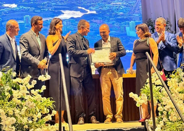 Lelei Mendes, secretário de educação de Italva, recebe título de cidadão Itaperunense