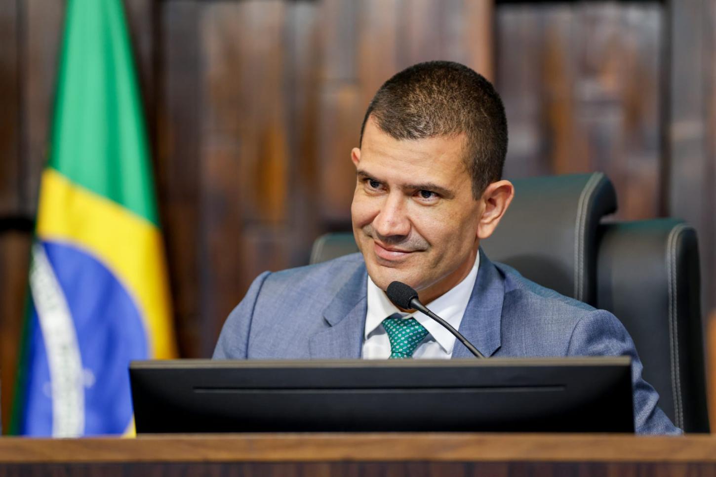Alerj aprova lei de Douglas Ruas, que reconhece tapete de sal de São Gonçalo como patrimônio cultural imaterial do RJ