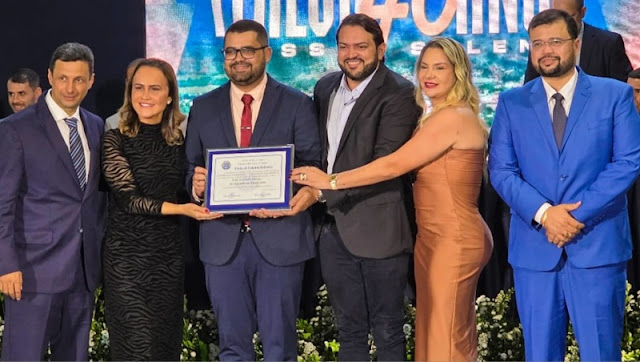 Daniela do Waguinho é homenageada durante Sessão Solene em Italva