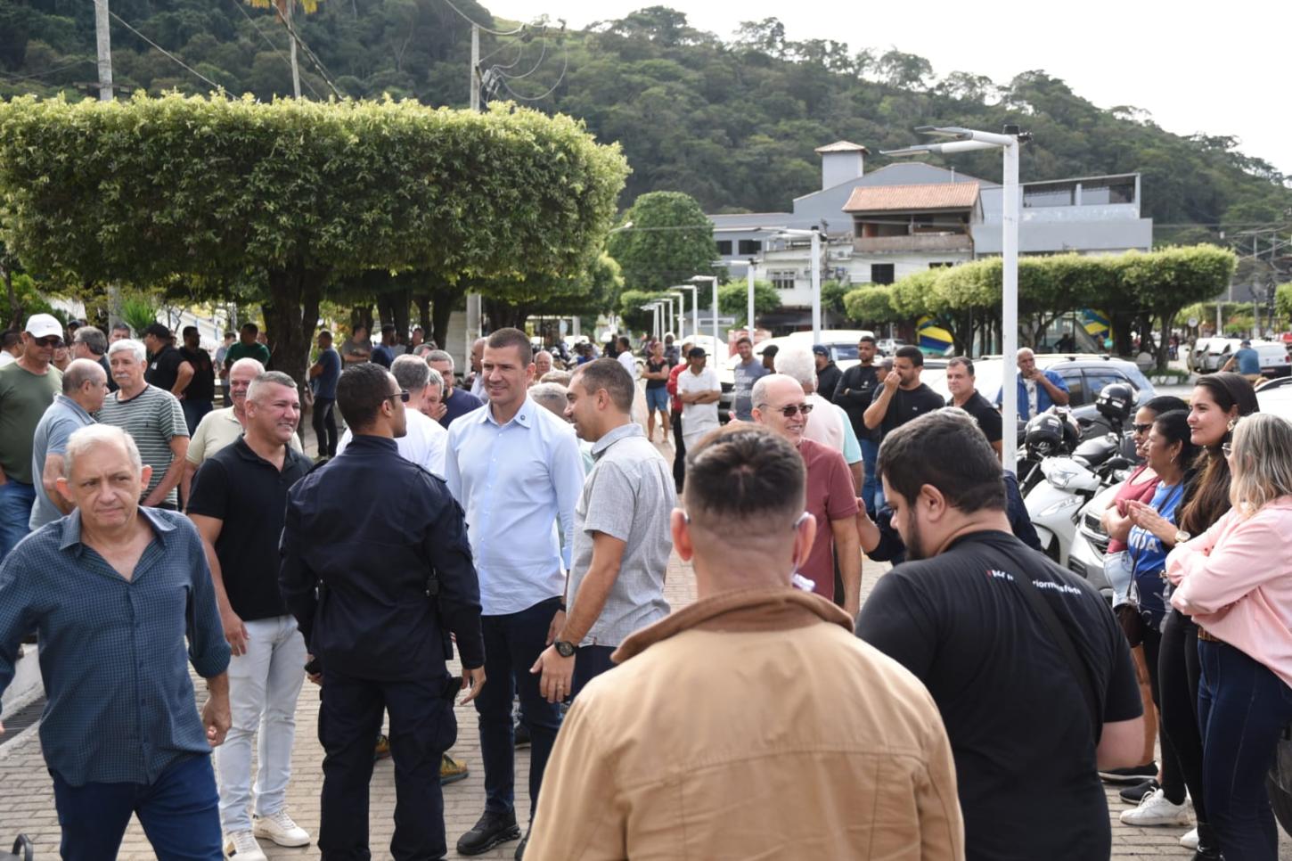 Douglas Ruas amplia presença no interior e reforça legado de obras no Norte e Noroeste Fluminense
