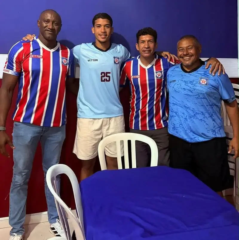 De Cardoso Moreira para o futebol profissional: Nathan Junior assina primeiro contrato com o Friburguense.