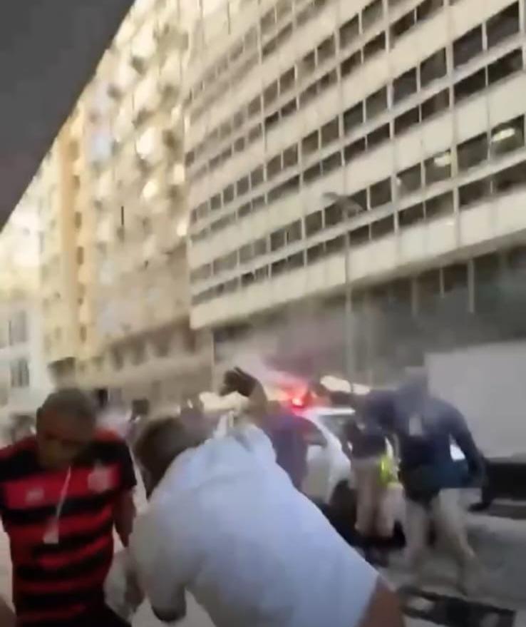 Histórico de conflitos na gestão Paes preocupa ambulantes na eleição