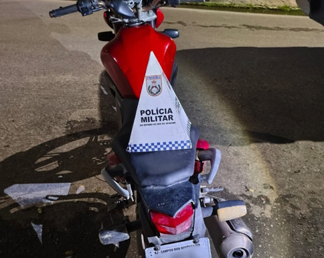 Policiais do 29º BPM apreenderam moto que teria sido utilizada em crime na região