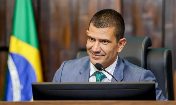 Alerj aprova lei de Douglas Ruas, que reconhece tapete de sal de São Gonçalo como patrimônio cultural imaterial do RJ