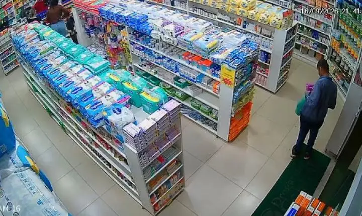 Câmara de segurança flagra homem furtando produtos em Farmácia de Itaperuna