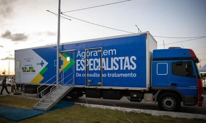 Cardoso Moreira lança Carreta da Saúde equipada com tomógrafo