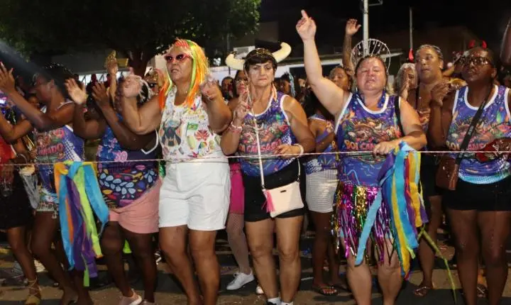 Carnaval Cardoso Moreira 2026 reúne multidão, valoriza tradições e movimenta cidade durante cinco dias de festa