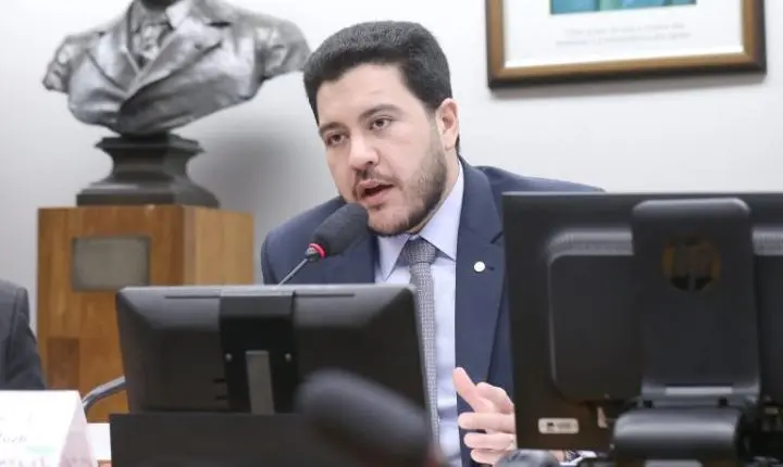 Comissão debate diretrizes para regulação das plataformas digitais