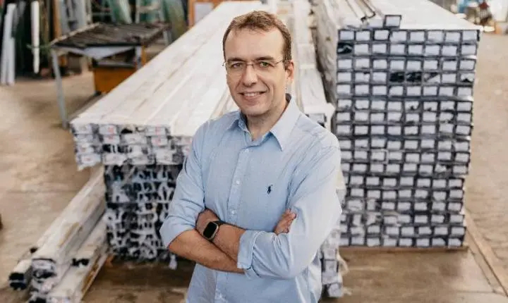 Como a disparada do alumínio e as tarifas antidumping mexem com o custo das obras no Brasil