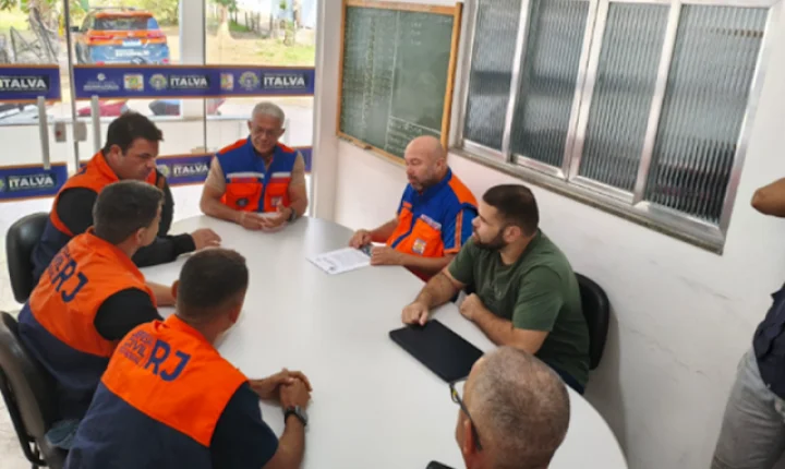 Defesa Civil de Italva recebe visita técnica da REDEC 11