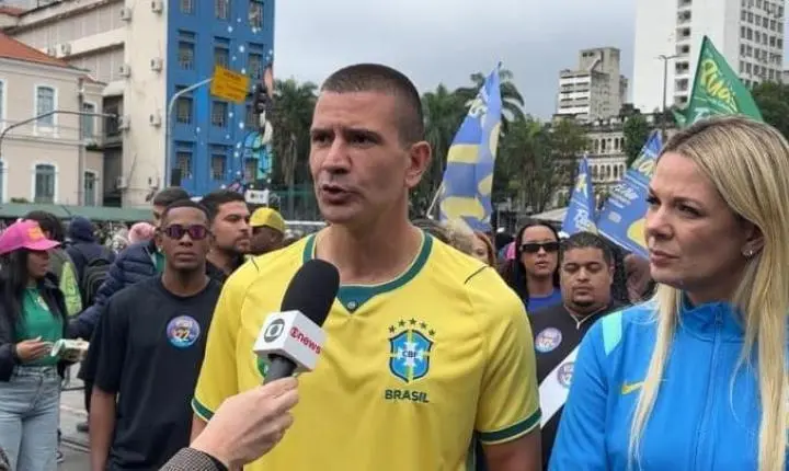 DIA DA INDEPENDÊNCIA, DOUGLAS RUAS PROPÕE AMPLIAR MODELO CÍVICO-MILITAR NAS ESCOLAS COM FOCO EM DISCIPLINA E RESPEITO AOS PROFESSORES