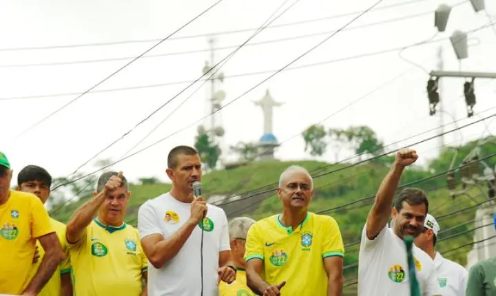 Douglas Ruas percorre Noroeste Fluminense e reforça votos para Flávio Bolsonaro