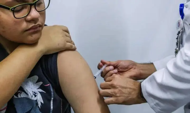 Governo prorroga vacinação HPV para adolescentes de 15 a 19 anos contra o HPV 