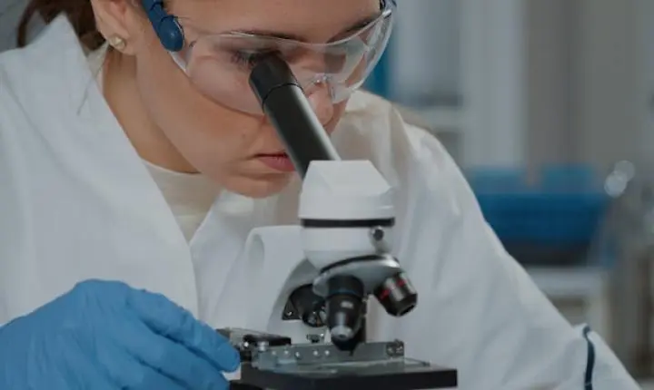 Laboratório além da coleta: 4 profissionais envolvidos na realização dos exames