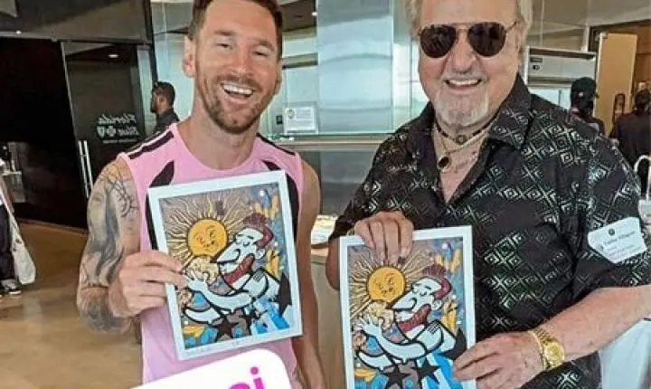 Messi realiza sonho de Carlos Villagrán, o Quico de 