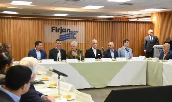 Na Firjan, Douglas Ruas defende segurança jurídica e propõe soluções para a indústria automotiva e a infraestrutura do RJ