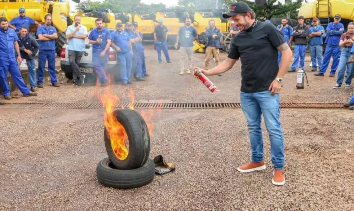 Novo formato de extintor em spray propõe nova relação com a prevenção de incêndios domésticos