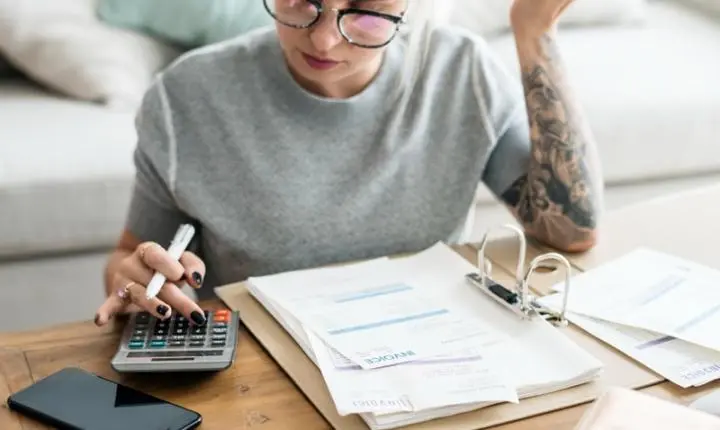 Pesquisa mostra que dois em cada três brasileiros estão endividados