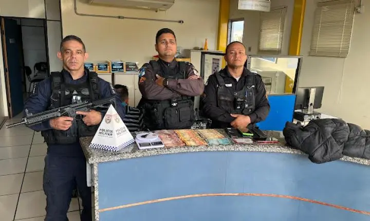 Polícia Civil juntamente com Polícia Militar cumprem mandados de busca e apreensão em Italva 
