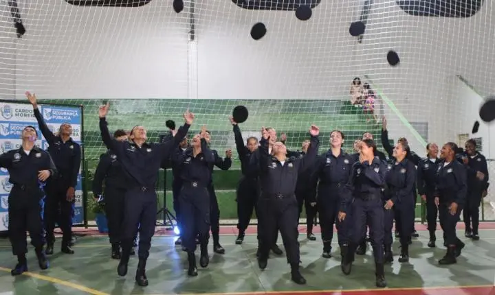 Primeira turma de cadetes da Guarda Mirim de Cardoso Moreira se forma em cerimônia marcada por emoção