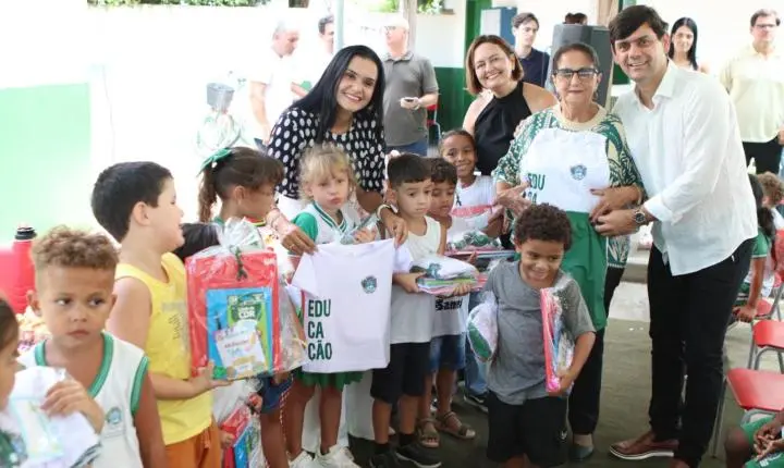 Projeto Repaginar: Prefeitura entrega reforma da Escola Municipal Cardosense