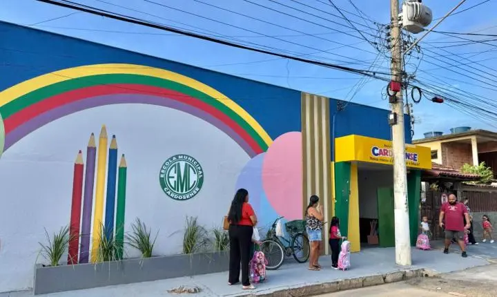 Projeto Repaginar: Prefeitura entrega reforma da Escola Municipal Cardosense