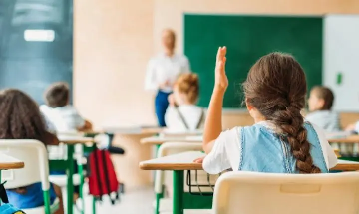 Sancionada lei que reajusta piso salarial dos professores da educação básica para R$ 5,1 mil 