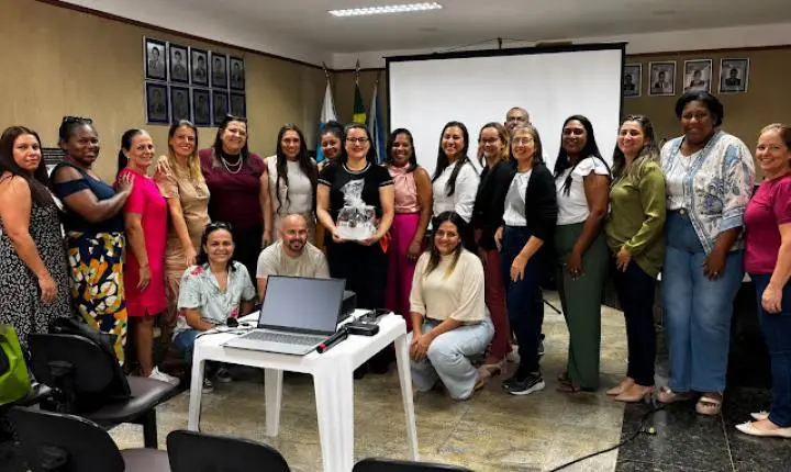 Servidores da Prefeitura de Italva concluem capacitação do Programa Famílias Fortes 