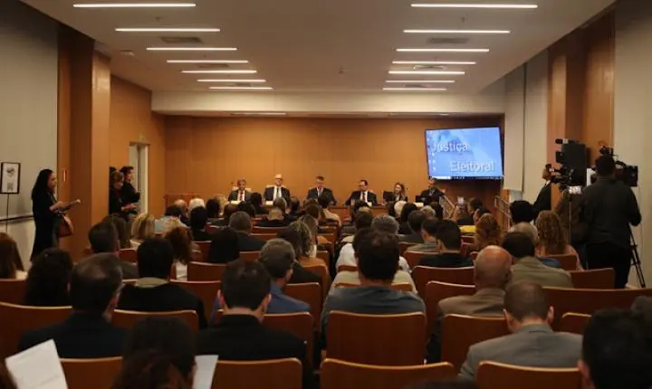 TRE-RJ pede rigor aos partidos na escolha das(os) candidatas(os) durante as convenções eleitorais