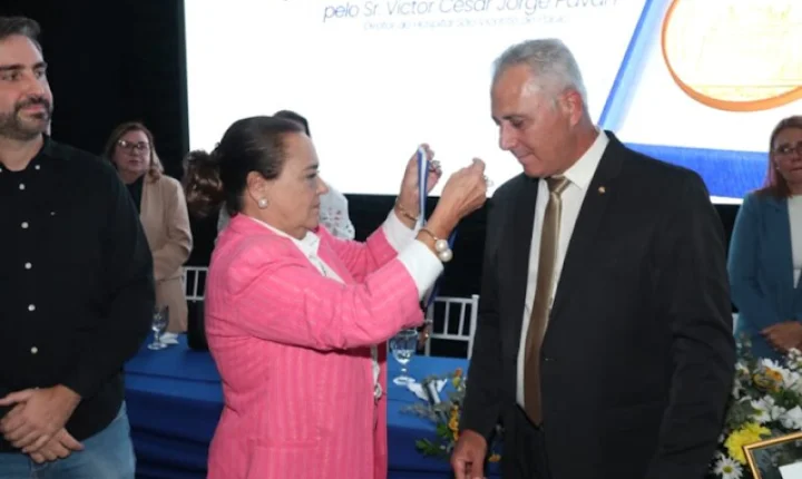 Victor Pavan, diretor do Hospital São Vicente da Paula, recebe Medalha Tiradentes
